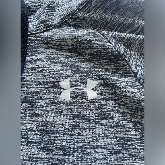 Under Armour hooded long-sleeve - Picture 2 of 5